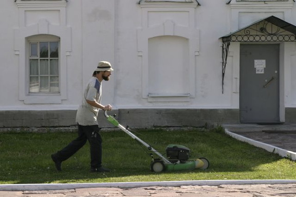8625 lantisenluostarinnurmikonleikkaaja